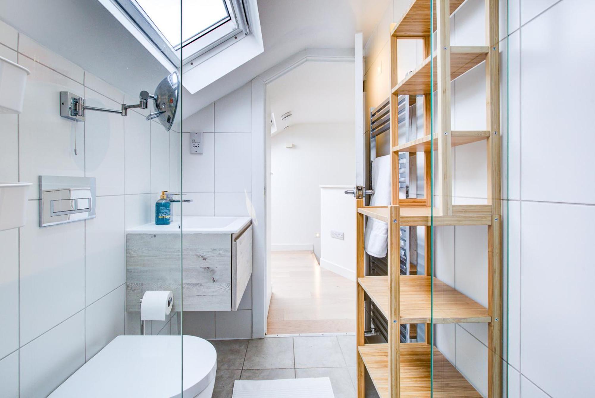 Neoteric Home Wimbledon Village ลอนดอน ภายนอก รูปภาพ