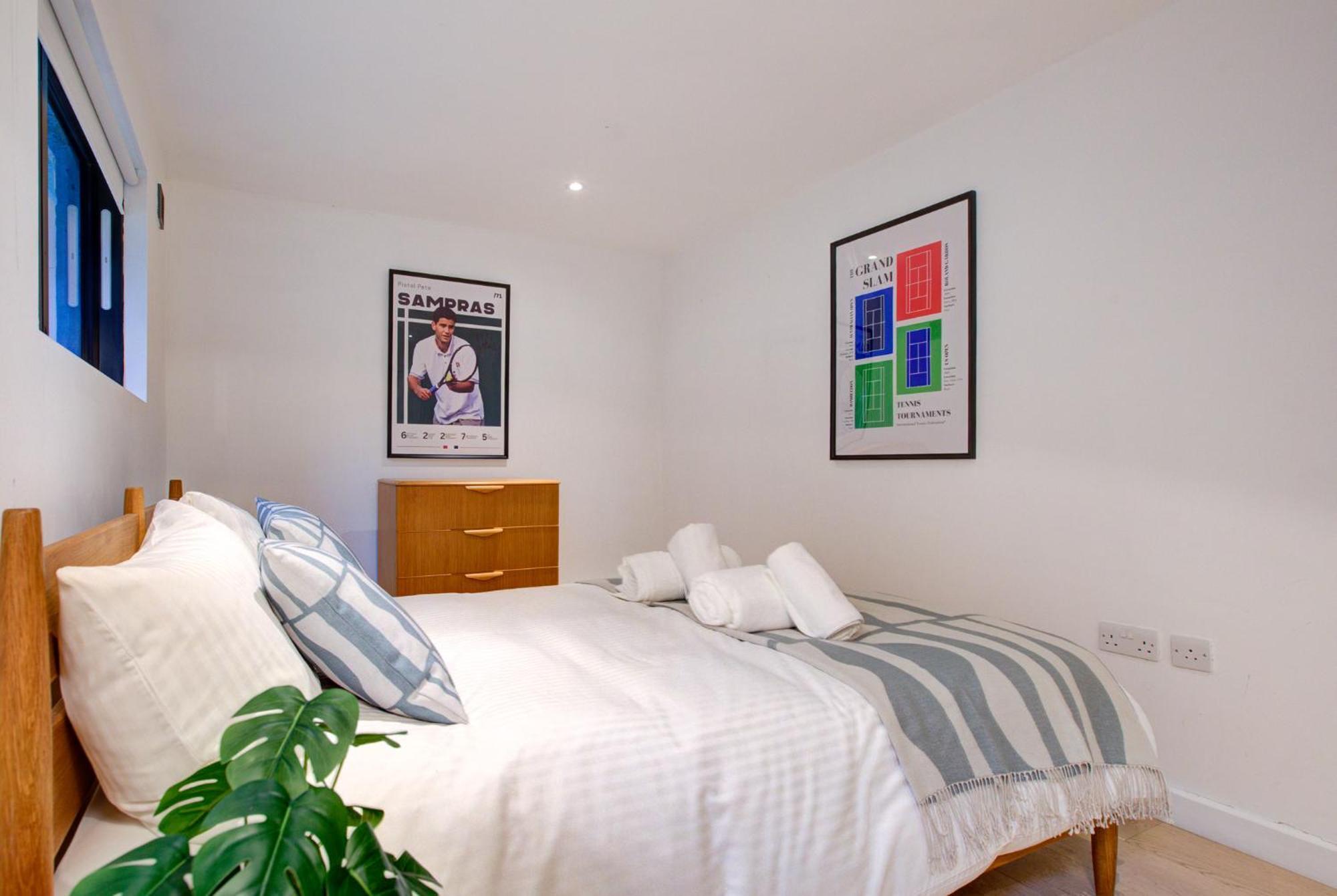 Neoteric Home Wimbledon Village ลอนดอน ภายนอก รูปภาพ