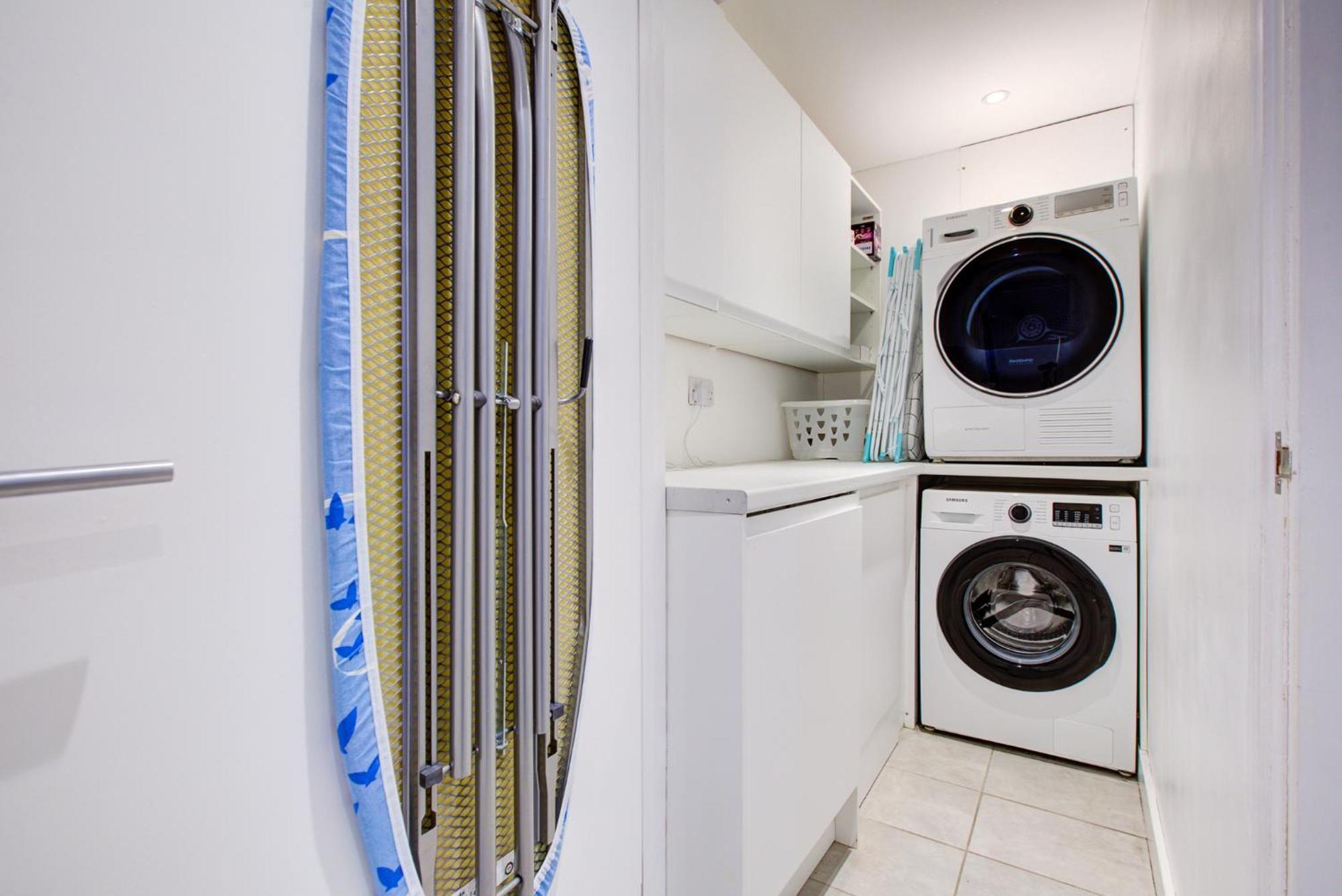 Neoteric Home Wimbledon Village ลอนดอน ภายนอก รูปภาพ