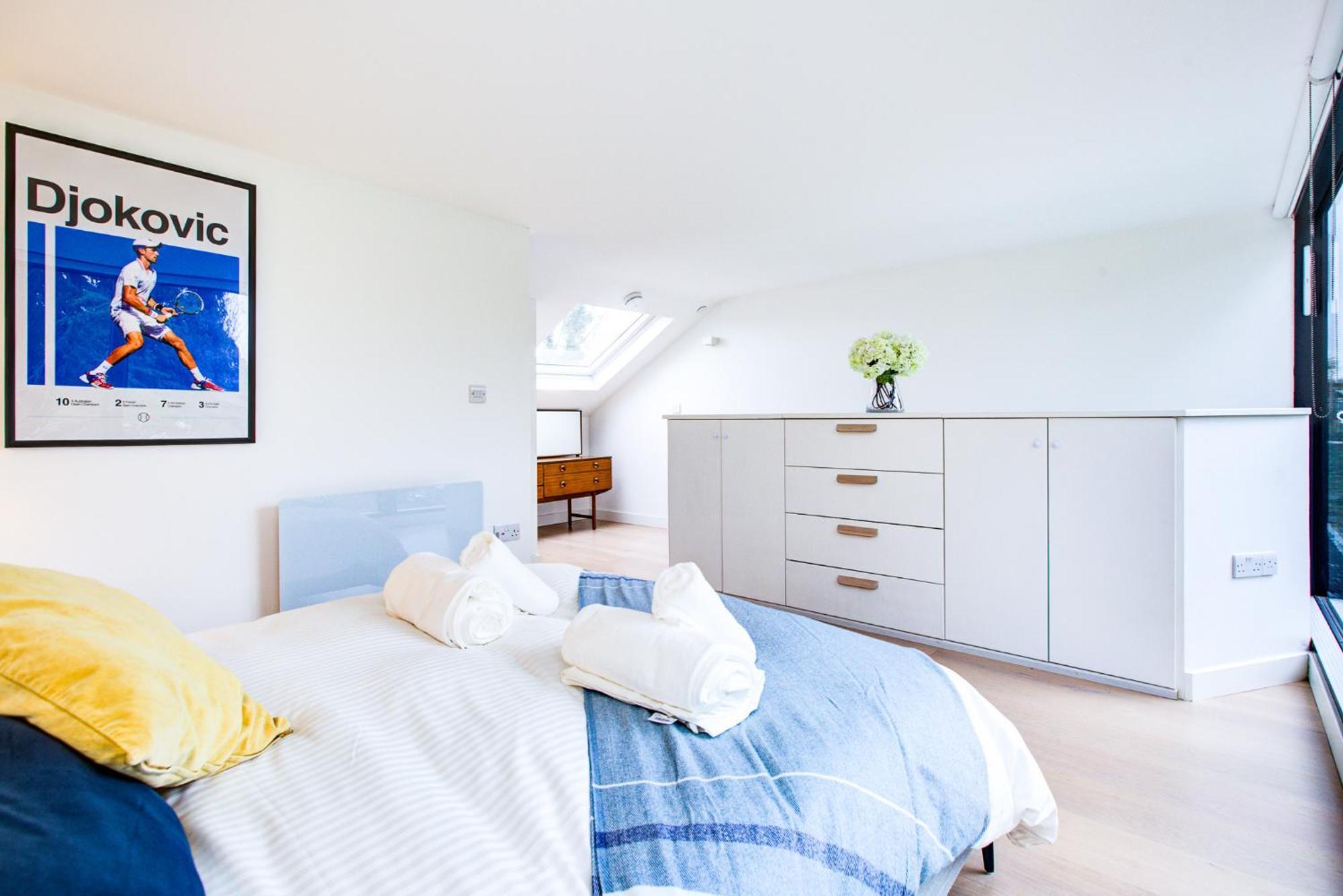 Neoteric Home Wimbledon Village ลอนดอน ภายนอก รูปภาพ
